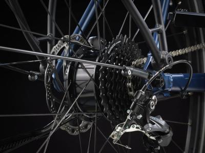 Trek FX+ 2 Stagger XL Satin Mulsanne Blue Produktbild 3