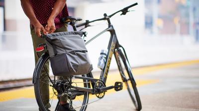 Trek FX+ 2 SO LT L Satin Trek Black Produktbild 4