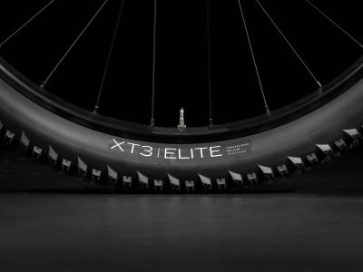 Trek Marlin 6 ML 29 Rage Red to Deep Dark Blue Fade Produktbild 5