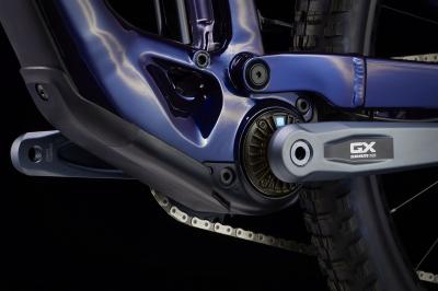  FUEL EXe 8 GX AXS EU XL Rage Red to Deep Dark Blue Produktbild 14