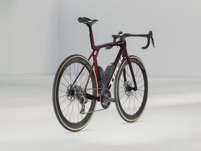 Trek Madone SLR 9 AXS M Carbon Red Smoke Produktbild 1
