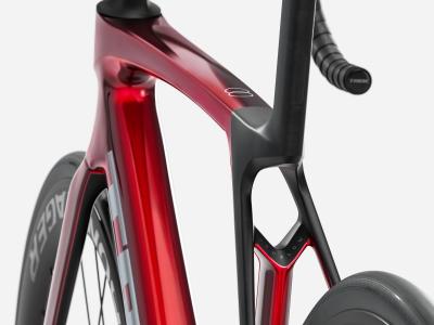 Trek Madone SL 6 L Gloss Fury Red/Matte Deep Smoke Produktbild 3