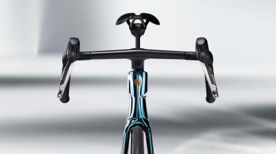 Trek Madone SLR 7 AXS S Matte Carbon Smoke/Prismatic Pe Produktbild 14